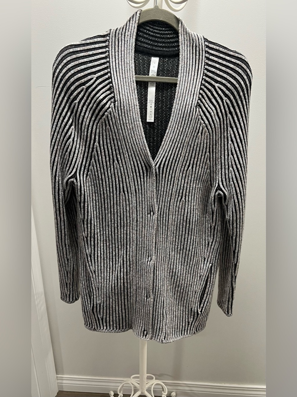 Nwot~ Woman’s lululemon Open-Front Cardigan~Sz 4 but fits up to 12 easy